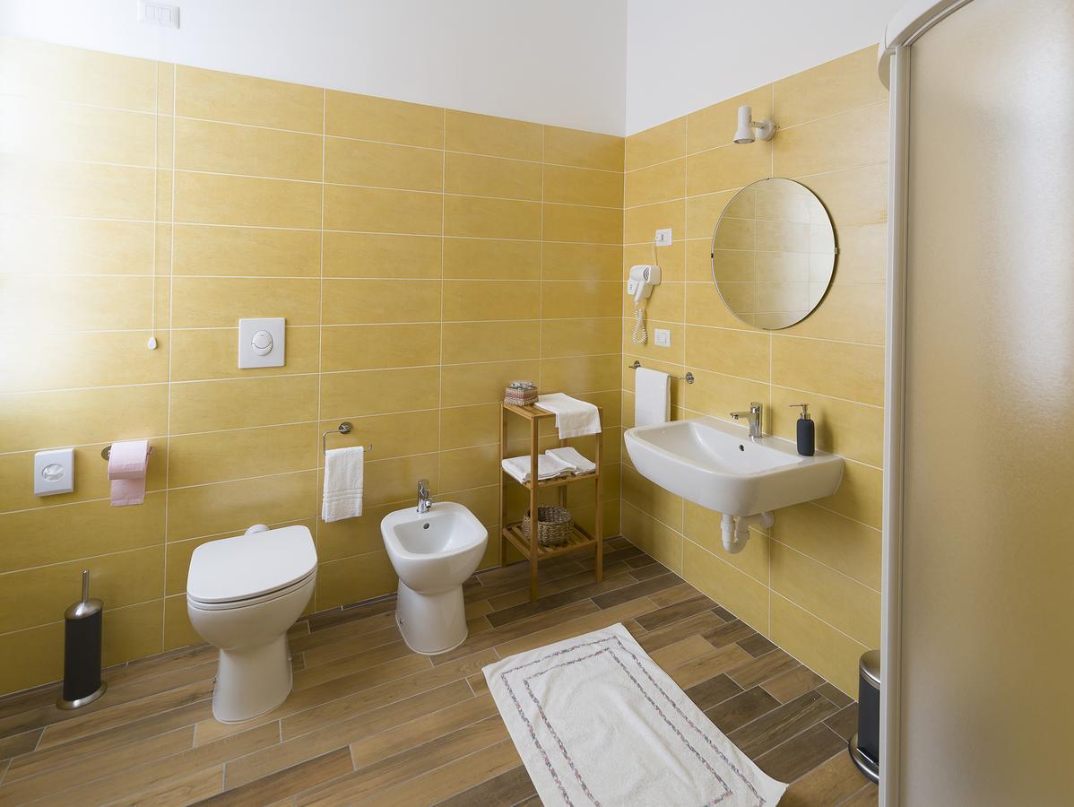 Hotel La Nostra Casa In Centro Lecco Exteriér fotografie