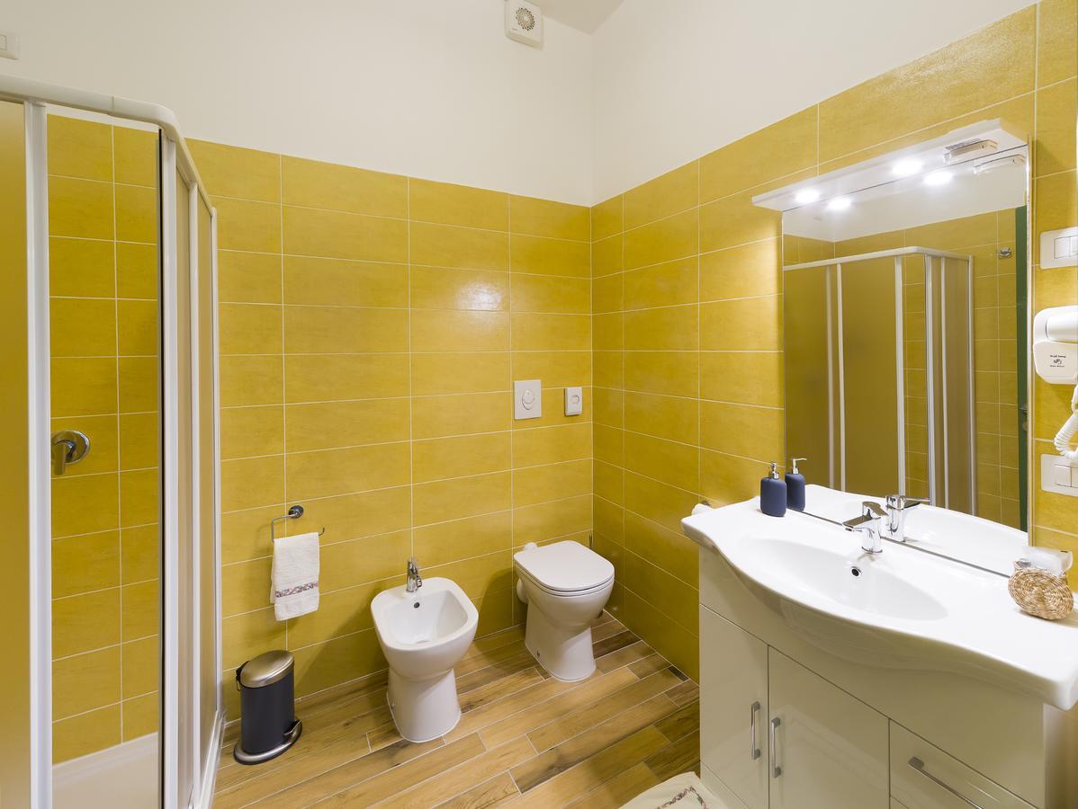 Hotel La Nostra Casa In Centro Lecco Exteriér fotografie
